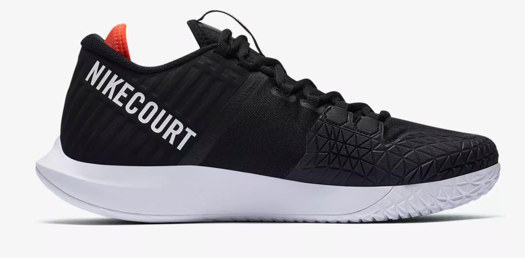 全世界第一款全气垫网球鞋面世，Nike能留住费德勒的脚吗？