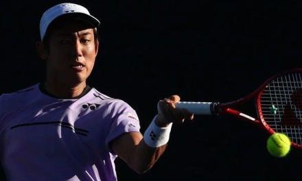 日本二哥西冈良仁,用Yonex市售拍打进大师赛16强!