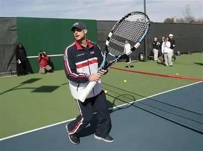 【知识】网球比赛中对网球拍及用球的规定