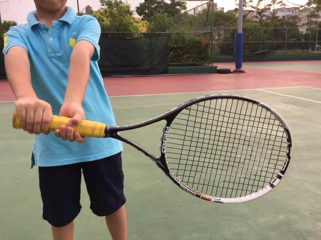问答：网球父母最深沉的爱——不会我教你，正手、反手应先教哪个？