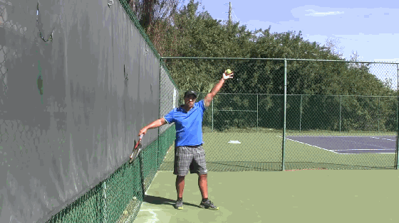 掌握网球发球的发力技术，你只要做到这四点