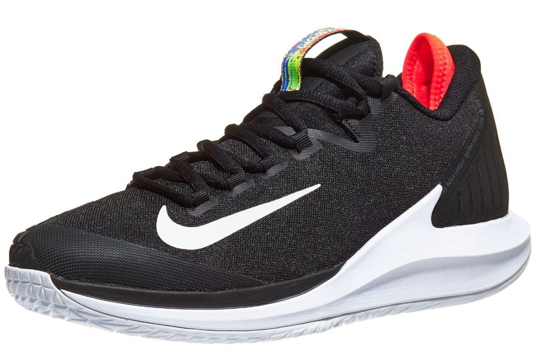 全世界第一款全气垫网球鞋面世，Nike能留住费德勒的脚吗？