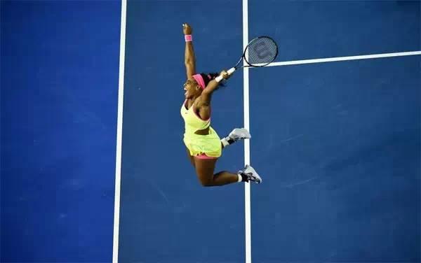 澳网女单决赛小威两盘横扫莎娃夺冠