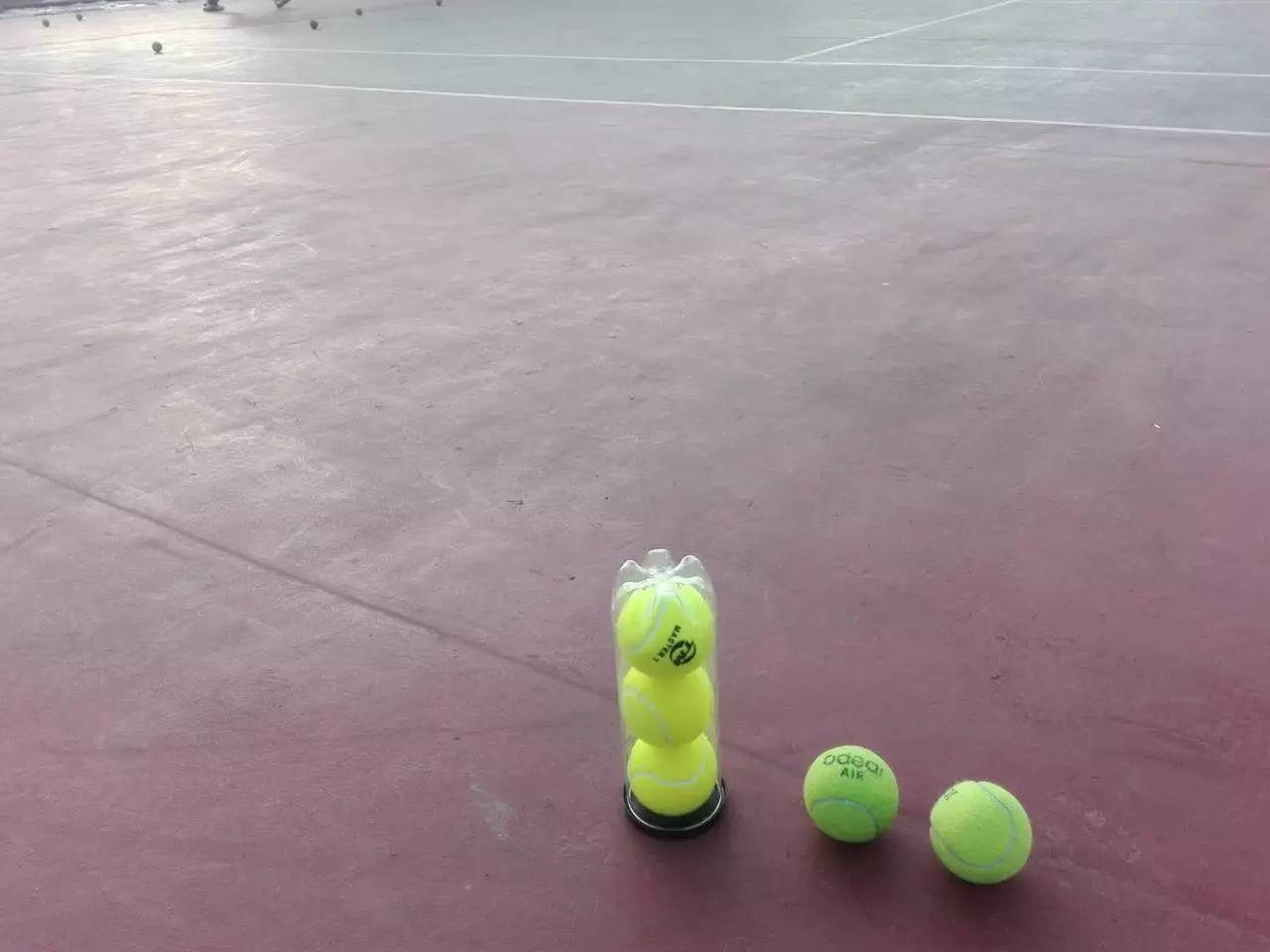 【测评】武乡县网球俱乐部，Odear Air 与泰摩 Master 1。