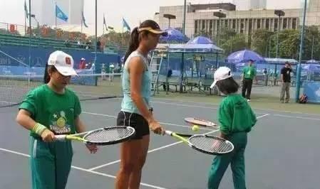 不得不看的网球球感练习方法