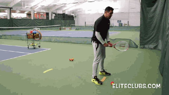 儿童网球教程：从娃娃抓起，为漂亮进攻做准备，击球侧身意识的三种训练方法