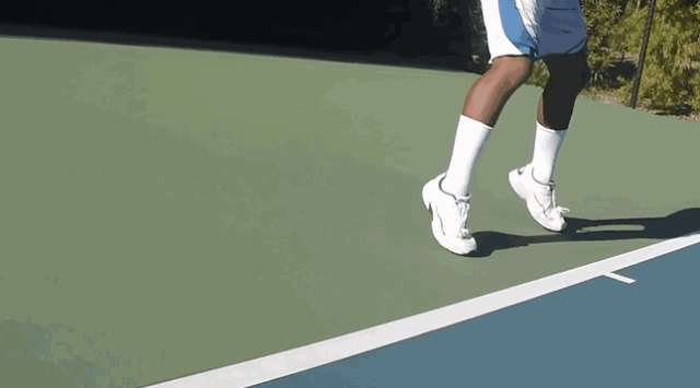 打网球时如何拯救跟腱和膝盖，安全有效落地？教你三大招！