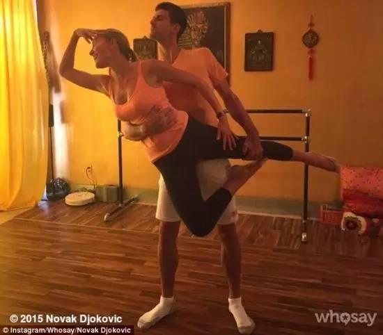 【新闻】小德“转行”跳芭蕾舞 发布与妻子共舞美照