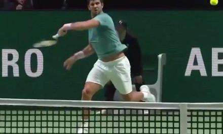 沃达斯科的这拍正手,速度爆表,177km/h!