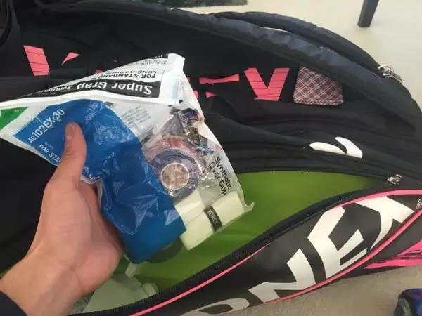 网球包中的必备十宝：你今天带齐了吗？