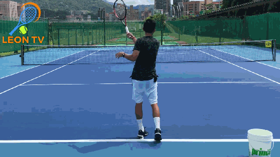 如何提高网球控球能力？溜的对手满场跑！