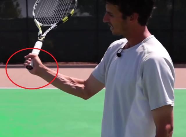 网球截击如何将球推深？增强截击的力量与控制靠这4点