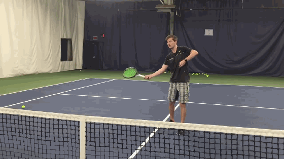 详解3种常见的网球截击类型，高低、快慢、远近都不相同！