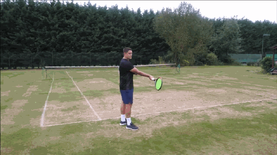 详解网球正手击球时的手腕运动，千万别出现这个动作！