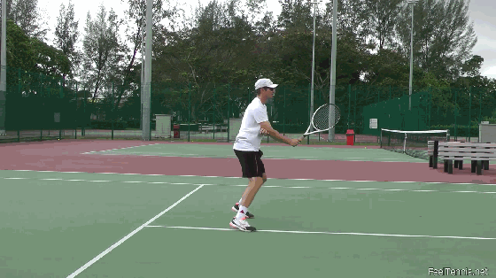 一个网球截击准备小细节，控制不好拍头或者击球软绵无力是因为这？