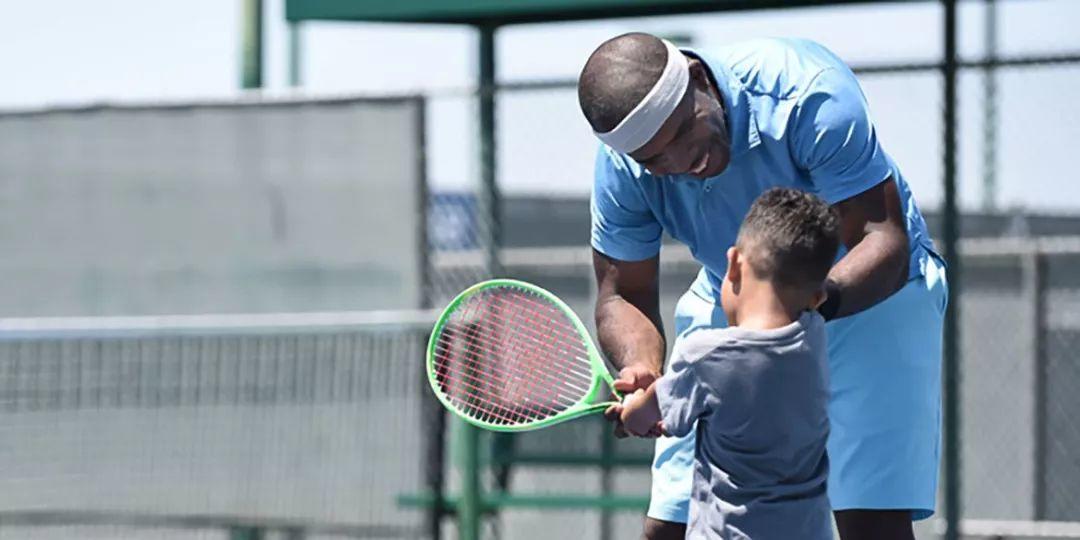 学网球第一步，避免走弯路，如何选择一个好的教练？