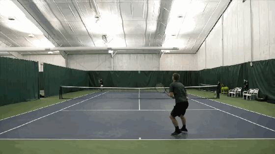 这是网球战术执行的前提，附提高控制击球落点的两种练习方法